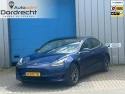 Blauw Gebruikt 2020 Tesla Model 3 Long Range Sedan | € 18.940 (Goede deal)