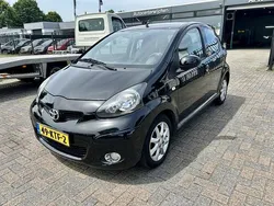 Zwart Gebruikt 2010 Toyota Aygo Comfort Hatchback | € 3.250 (Eerlijke prijs)