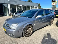 Grijs Gebruikt 2005 Opel Vectra GTS Elegance Hatchback | € 999 (Super prijs)