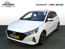 Wit Gebruikt 2022 Hyundai i20 Comfort Hatchback | € 12.950 (Eerlijke prijs)