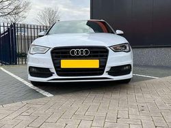 Gebruikt 2016 Audi A3 S-Line Sedan | € 14.999 (Goede deal)
