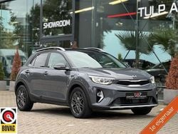 Grijs Gebruikt 2022 Kia Stonic SUV | € 18.240 (Eerlijke prijs)