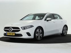 Wit Gebruikt 2020 Mercedes A180 Business Hatchback | € 25.945 (Eerlijke prijs)