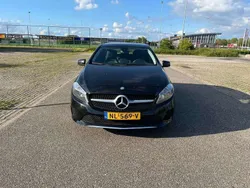 Zwart Gebruikt 2016 Mercedes A180 Ambition Hatchback | € 11.500 (Duur)