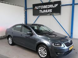 Grijs Gebruikt 2016 Skoda Octavia Business Line Hatchback | € 11.750 (Eerlijke prijs)
