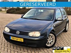 Blauw (metallic) Gebruikt 2001 VW Golf IV Hatchback | € 1.990 (Goede deal)