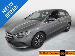 Grijs Gebruikt 2020 Mercedes B180 Business MPV | € 20.950 (Super prijs)