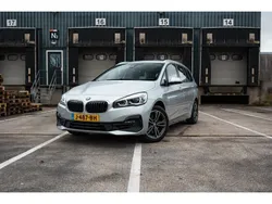 Grijs Gebruikt 2020 BMW 218 Executive MPV | € 22.900 (Eerlijke prijs)