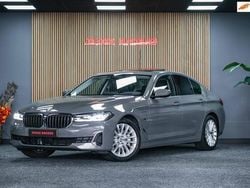 Grijs Gebruikt 2022 BMW 530e Executive Sedan | € 35.950 (Super prijs)