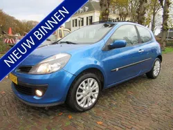 Blauw Gebruikt 2006 Renault Clio II Dynamique Hatchback | € 2.450 (Eerlijke prijs)