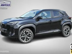 Zwart Nieuw 2025 Toyota Yaris Cross Executive SUV | € 34.750 (Eerlijke prijs)