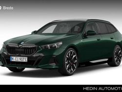 Groen Gebruikt 2024 BMW 550e Comfort Edition Stationwagen | € 120.614