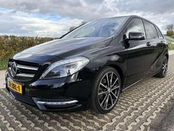 Zwart Gebruikt 2013 Mercedes B180 Night MPV | € 11.950 (Eerlijke prijs)