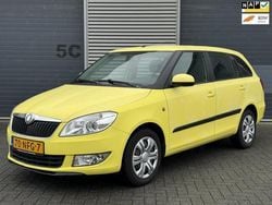 Wit Gebruikt 2010 Skoda Fabia Ambition Hatchback | € 2.950 (Super prijs)