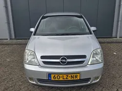 Zilver Gebruikt 2003 Opel Meriva Cosmo MPV | € 2.750 (Duur)