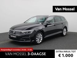 Zwart Gebruikt 2023 VW Passat GTE Stationwagen | € 32.700 (Goede deal)