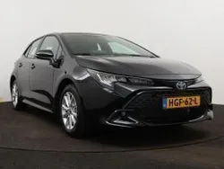 Zwart, metallic lak Gebruikt 2025 Toyota Corolla Business Edition Hatchback | € 31.945 (Iets duurder)