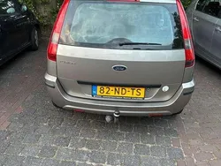 Gebruikt 2003 Ford Fusion Sedan | € 1.500 (Eerlijke prijs)