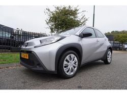 Grijs Gebruikt 2023 Toyota Aygo Play Hatchback | € 14.445 (Goede deal)