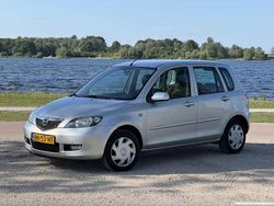 Grijs Gebruikt 2005 Mazda 2 Touring Stationwagen | € 2.500 (Eerlijke prijs)