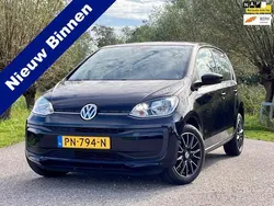 Zwart, metallic lak Gebruikt 2017 VW up! move up! Hatchback | € 8.480 (Iets duurder)