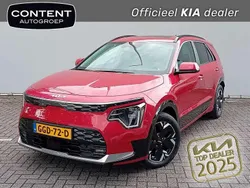 Rood metallic Gebruikt 2024 Kia e-Niro 2 SUV | € 36.440 (Eerlijke prijs)