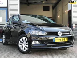 Zwart, metallic lak Gebruikt 2020 VW Polo Comfortline Hatchback | € 10.950 (Goede deal)