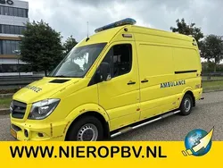 Geel Gebruikt 2017 Mercedes Sprinter Van | € 17.250
