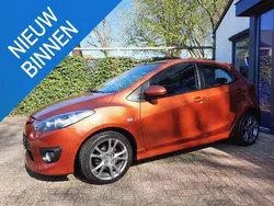 Oranje Gebruikt 2009 Mazda 2 Hatchback | € 6.650 (Eerlijke prijs)