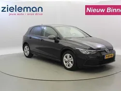 Zwart Gebruikt 2020 VW Golf VII Style Hatchback | € 20.845 (Super prijs)