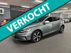 Grijs Gebruikt 2019 Volvo V40 Stationwagen | € 21.950 (Eerlijke prijs)