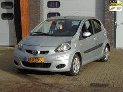 Grijs Gebruikt 2010 Toyota Aygo Comfort Hatchback | € 3.650 (Iets duurder)