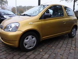 Geel Gebruikt 1999 Toyota Yaris Sol Hatchback | € 895 (Iets duurder)