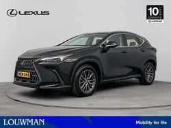 Zwart, metallic lak Gebruikt 2023 Lexus NX350h Luxury Line SUV | € 51.945 (Eerlijke prijs)