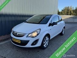 Wit Gebruikt 2013 Opel Corsa Cosmo Hatchback | € 3.299 (Eerlijke prijs)