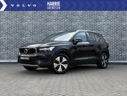 Zwart Gebruikt 2021 Volvo XC40 Momentum SUV | € 28.294 (Eerlijke prijs)
