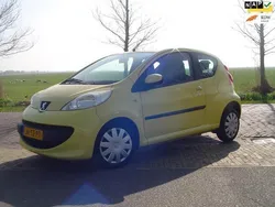 Geel Gebruikt 2007 Peugeot 107 Hatchback | € 2.700 (Eerlijke prijs)