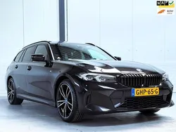 Zwart Gebruikt 2024 BMW 320 M Sport Stationwagen | € 42.500 (Iets duurder)