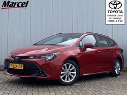 Rood Gebruikt 2023 Toyota Corolla Active Stationwagen | € 28.900 (Iets duurder)
