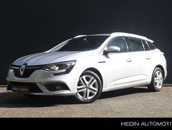Grijs Gebruikt 2018 Renault Mégane GrandTour LIMITED Stationwagen | € 10.950 (Goede deal)