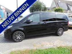 Zwart Gebruikt 2020 Mercedes V250 MPV | € 43.950 (Goede deal)