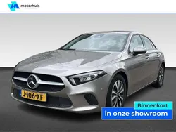 Grijs, metallic lak Gebruikt 2020 Mercedes A180 Business Sedan | € 23.430 (Super prijs)