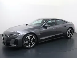Grijs Gebruikt 2023 Audi e-tron GT quattro S-Line Sedan | € 66.840 (Super prijs)