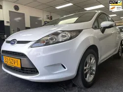 Wit, metallic lak Gebruikt 2012 Ford Fiesta Ghia Hatchback | € 3.250 (Goede deal)