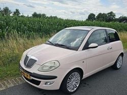 Beige Gebruikt 2005 Lancia Ypsilon Hatchback | € 1.499 (Eerlijke prijs)