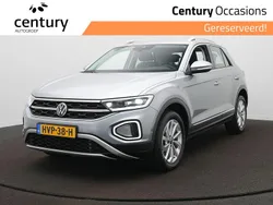 Grijs Gebruikt 2024 VW T-Roc Style SUV | € 33.900 (Eerlijke prijs)