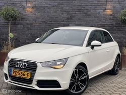 Wit Gebruikt 2011 Audi A1 Attraction Hatchback | € 6.995 (Eerlijke prijs)