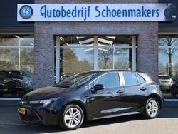 Zwart Gebruikt 2021 Toyota Corolla Active Hatchback | € 20.790 (Eerlijke prijs)