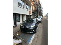 Grijs Gebruikt 2017 Toyota Yaris Comfort Sedan | € 15.200 (Eerlijke prijs)