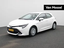 Wit Gebruikt 2020 Toyota Corolla Comfort Hatchback | € 18.940 (Eerlijke prijs)